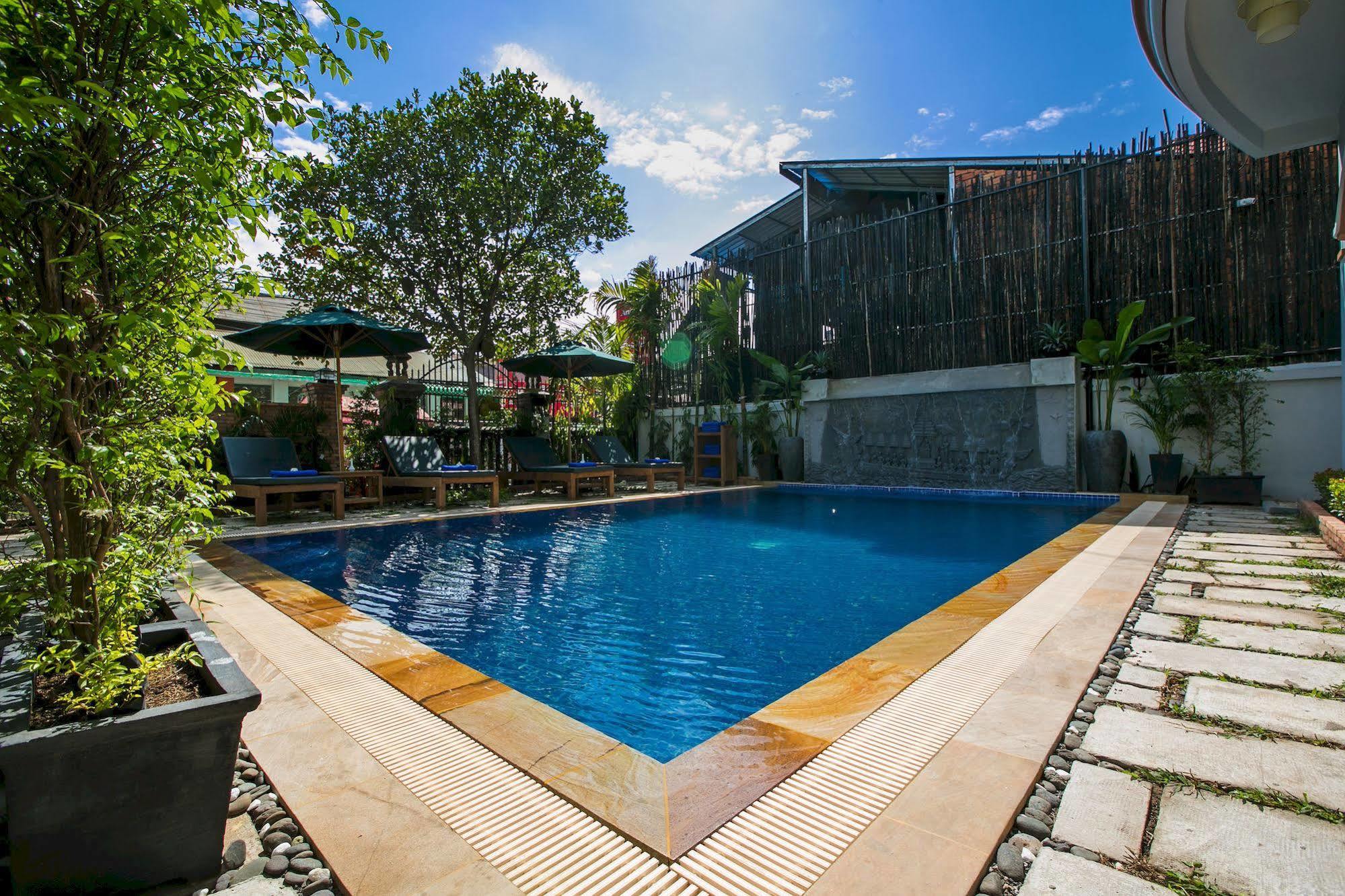 Friendly Angkor Boutique Hotel Siem Reap Exterior photo